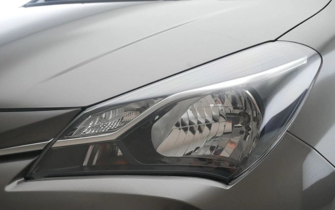 Toyota Yaris cena 56899 przebieg: 85488, rok produkcji 2020 z Sochaczew małe 191